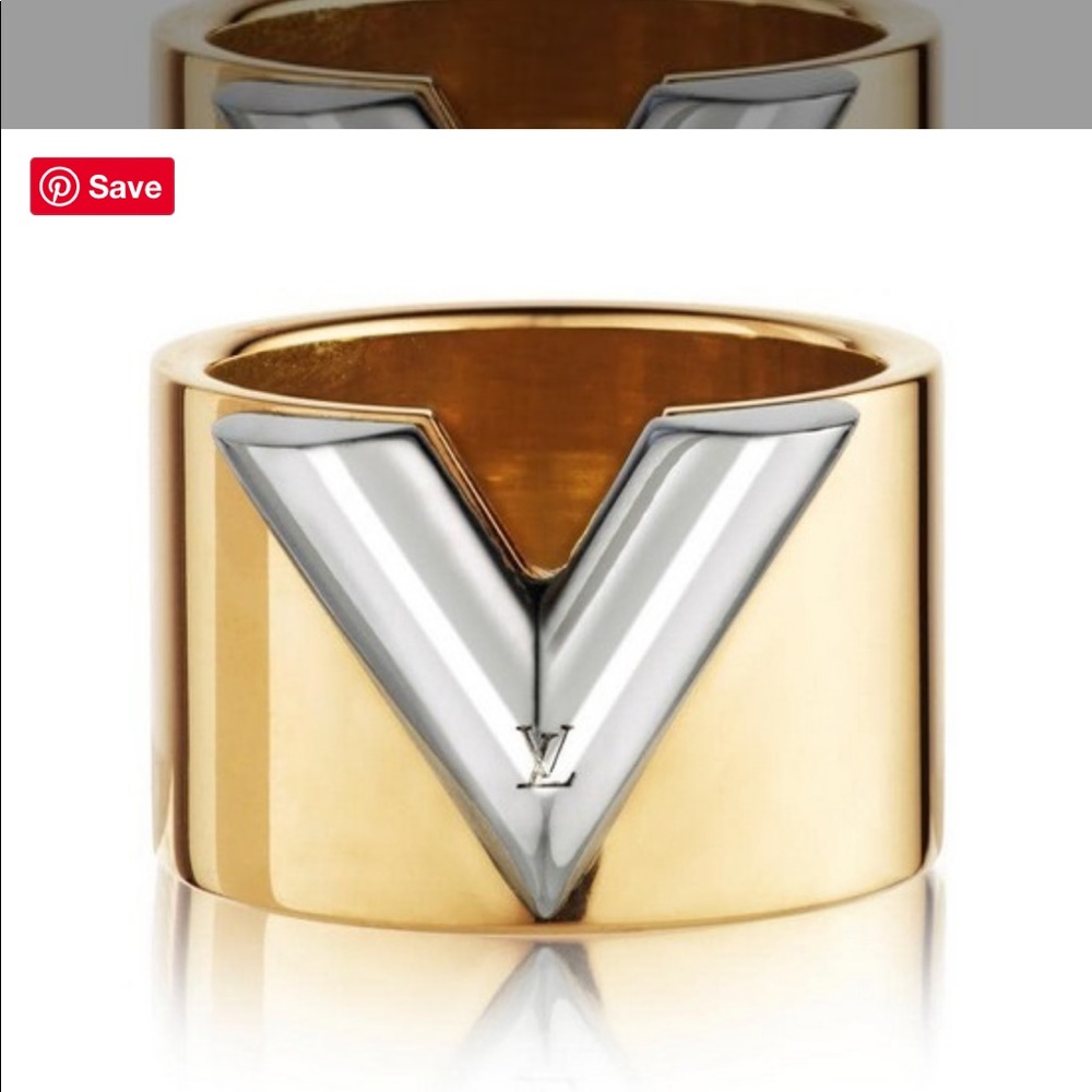 Louis Vuitton ring